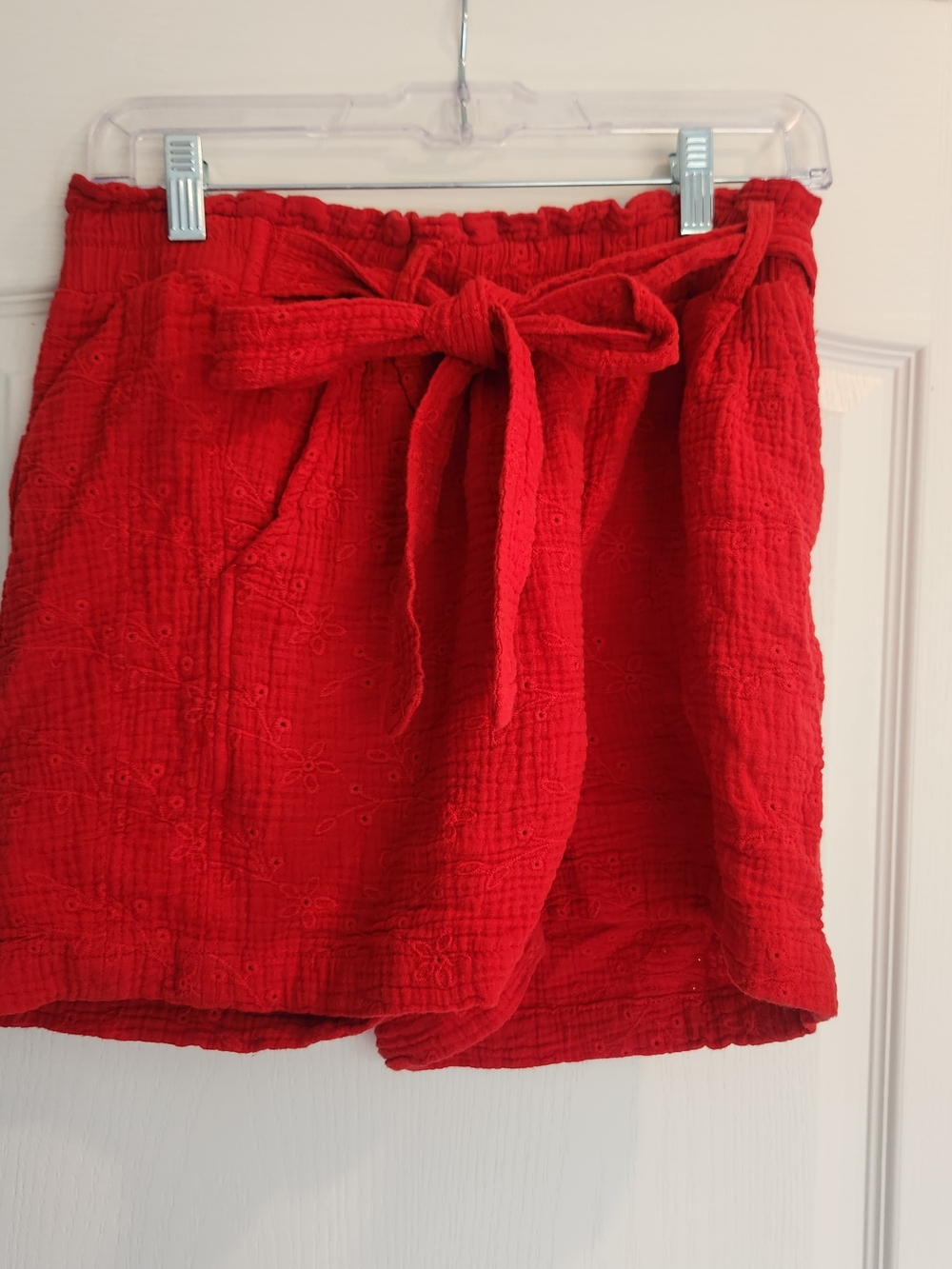 Knox Rose Red High-Waist Tie-Front Shorts M Euc